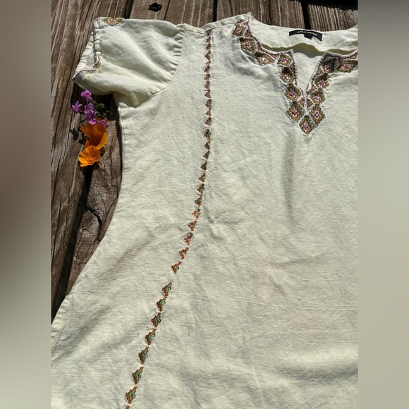 Yellow cotton stitched top - Picture 7 of 13